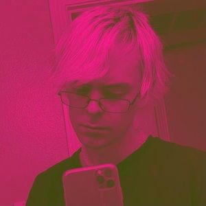 Meet your Posher, Casey